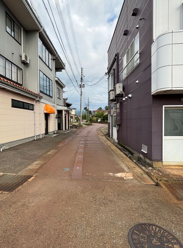 側面道路（市道）